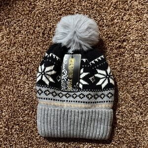 Elegant Snowflake Knit Hat - Black and Gray